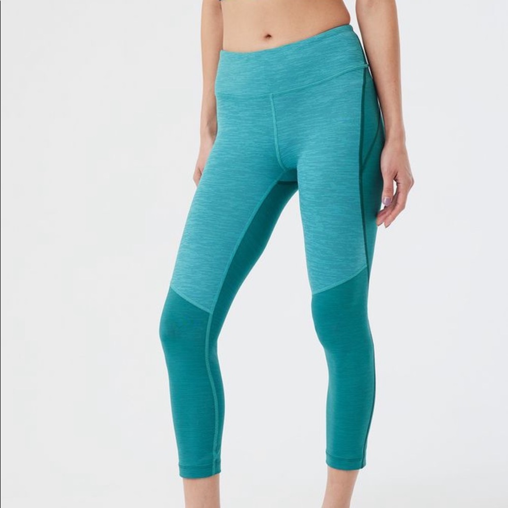 Outdoor Voices Move free 3/4 legging